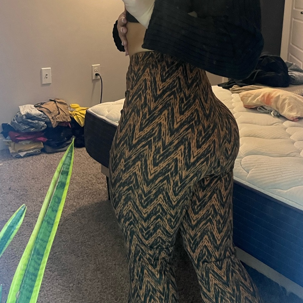 flow pants - Picture 2 of 3